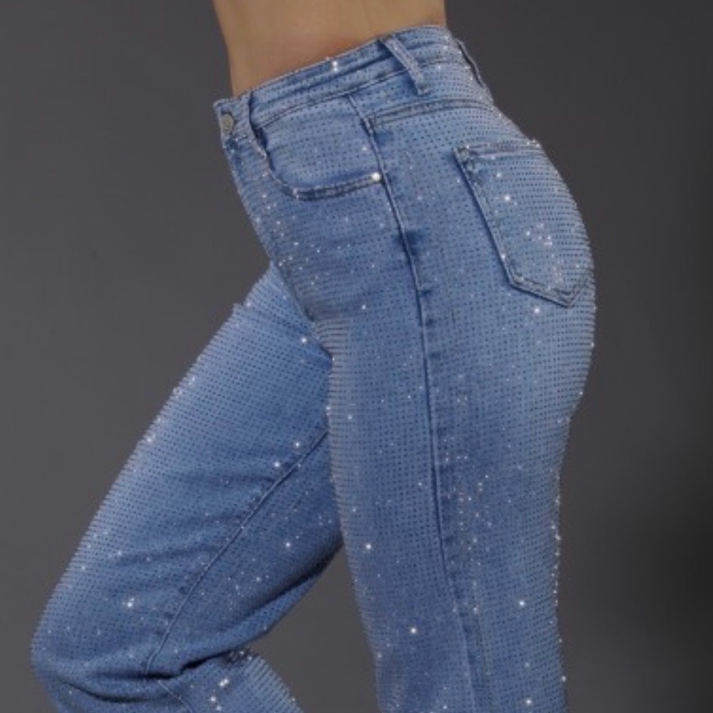 Boutique Rhinestone Embellished Jeans - Picture 9 of 9